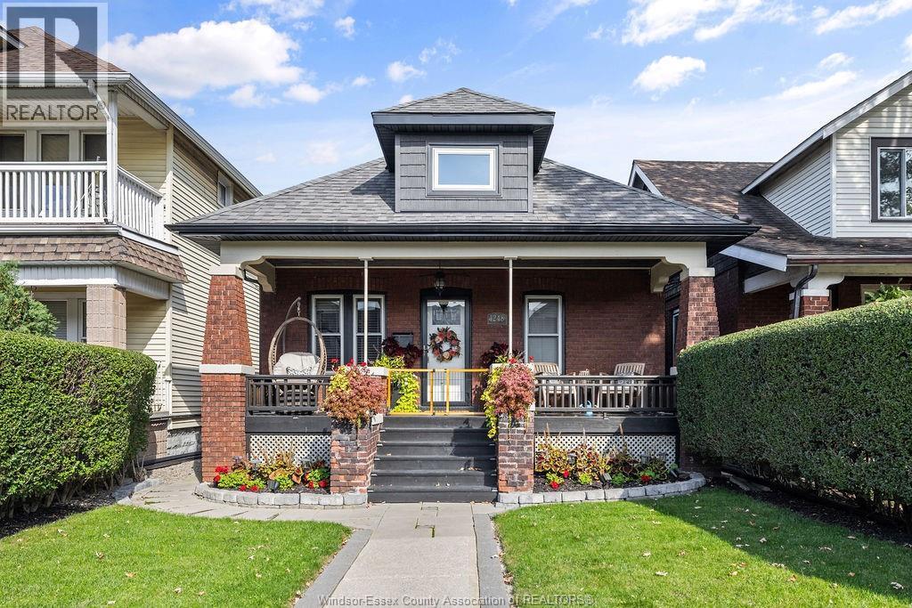 Single Family — 1248 Gladstone Avenue, Windsor, Ontario