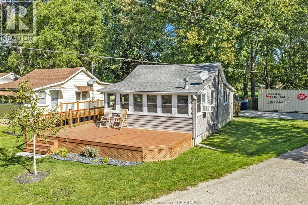 2-bedroom Single Family at 100 McCarthy Lane, Essex — primary photograph