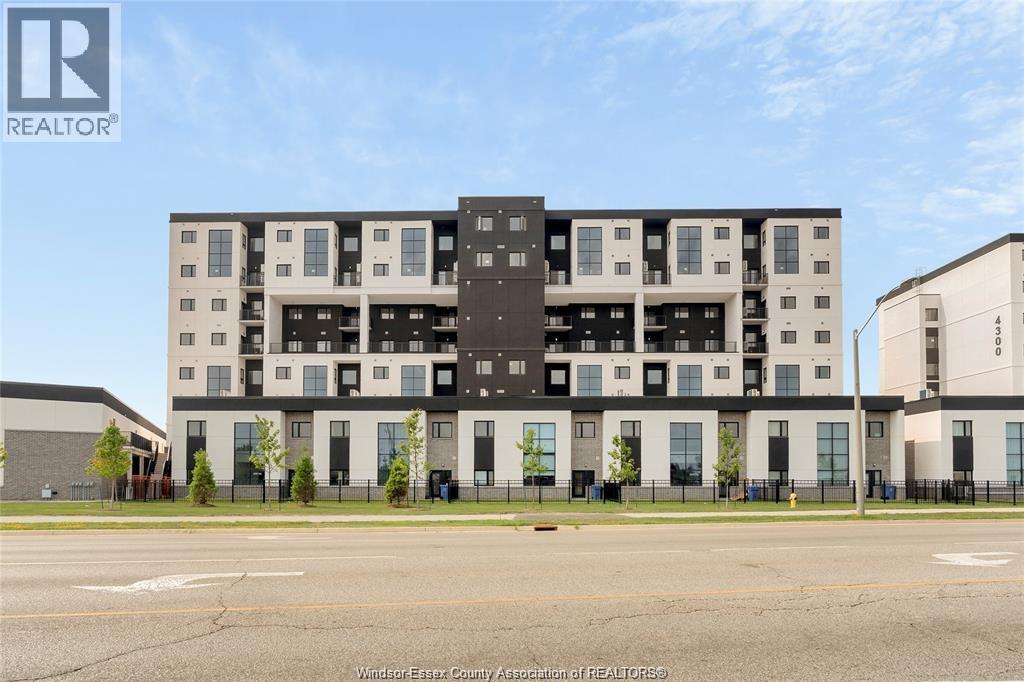 Single Family — 4400 Laurier, LaSalle, Ontario