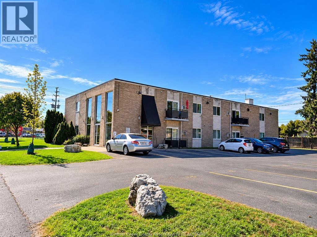 1-bedroom Single Family at 2985 McKay Avenue #207, Windsor — primary photograph