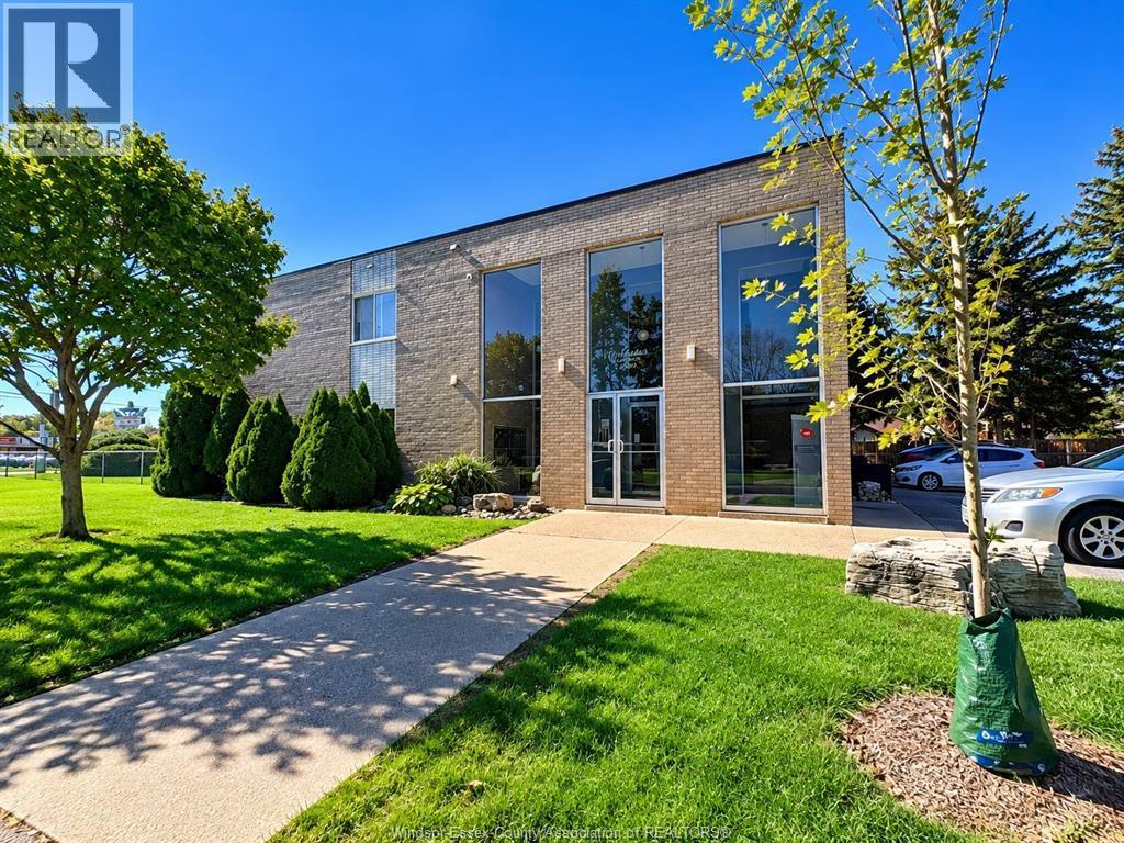 1-bedroom Single Family at 2985 McKay Avenue #207, Windsor — photograph 2