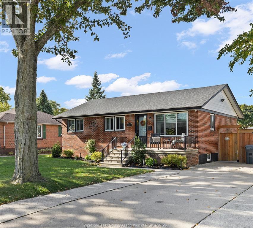 Single Family — 3477 Maisonneuve Avenue, Windsor, Ontario