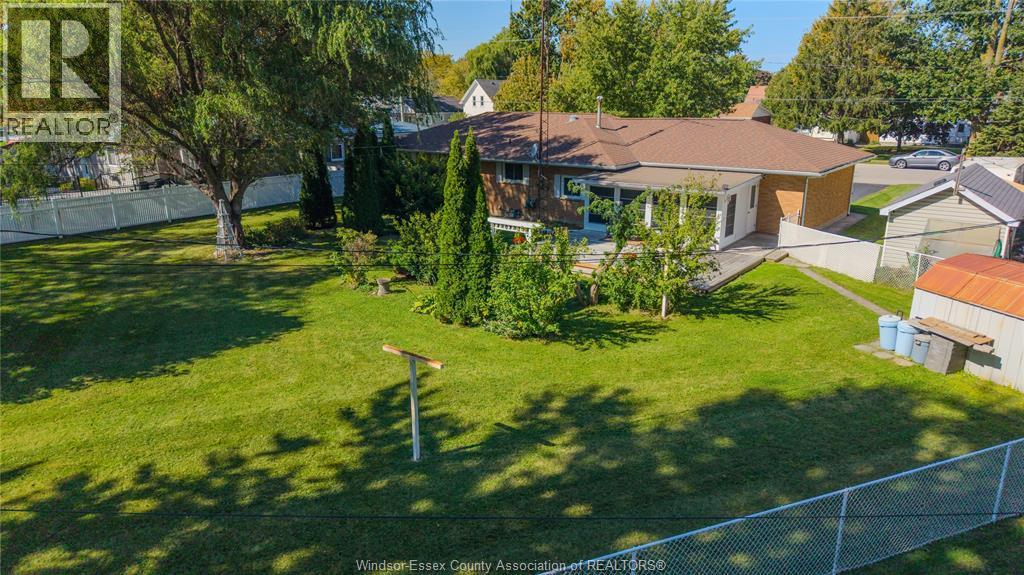 3-bedroom Single Family at 15 Bond Avenue, Tilbury — photograph 2