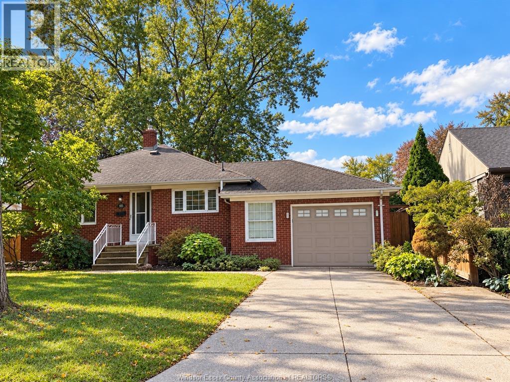 3-bedroom Single Family at 3155 Randolph Avenue, Windsor — primary photograph