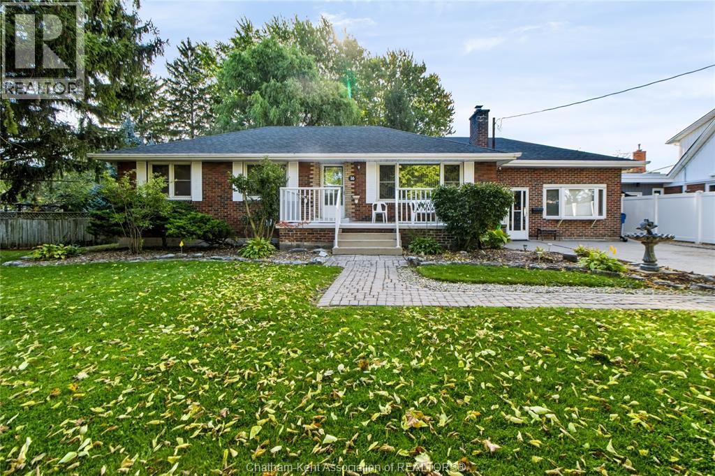 3-bedroom Single Family at 16 Indian Creek Road, Chatham — primary photograph