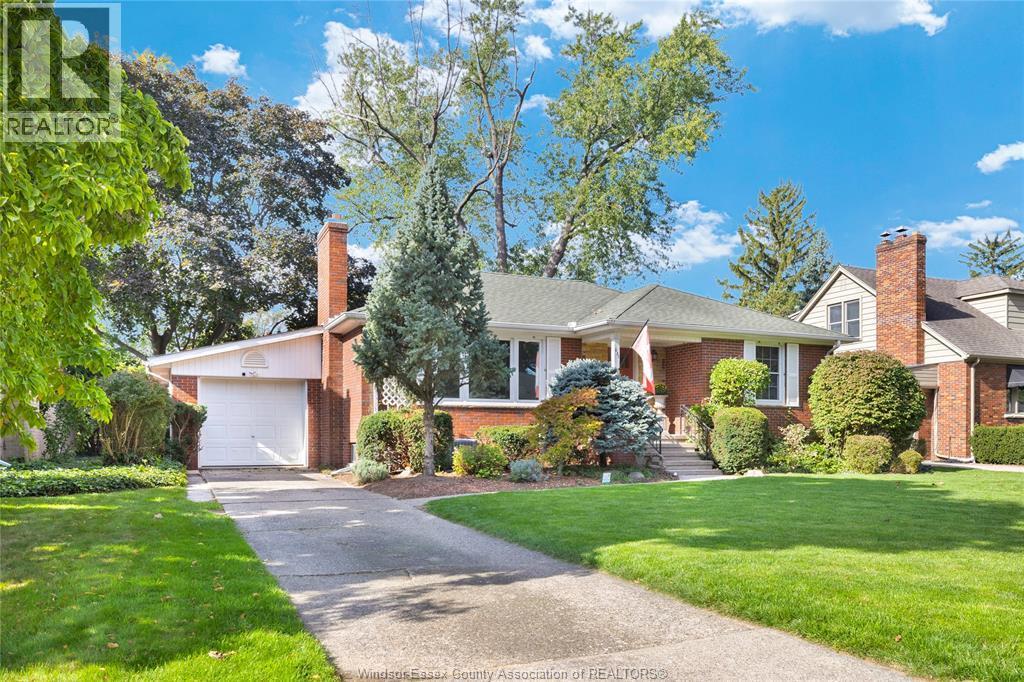 Single Family — 257 Patrice Avenue, Windsor, Ontario