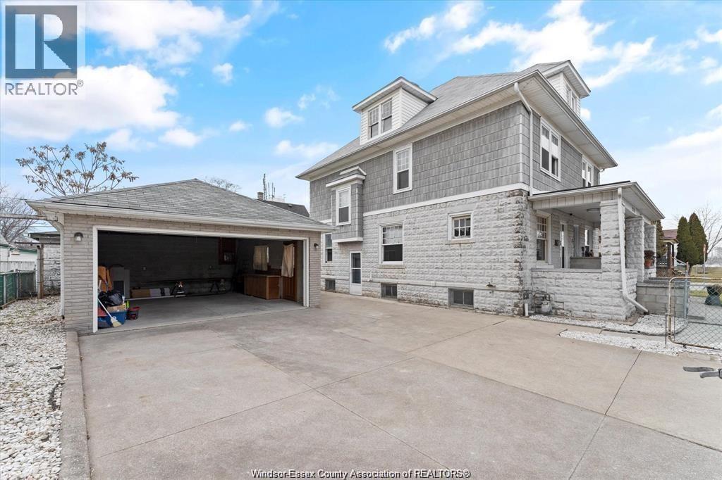 Single Family — 215 Pierre Avenue, Windsor, Ontario