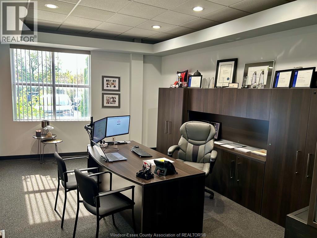 Industrial — 3290 Jefferson Boulevard, Windsor, Ontario