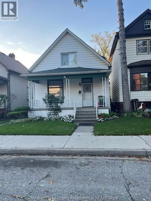 3-bedroom Single Family at 455 Vera Place, Windsor — primary photograph