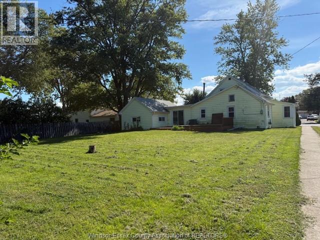 2-bedroom Single Family at 537 Broadway, Belle River — photograph 2
