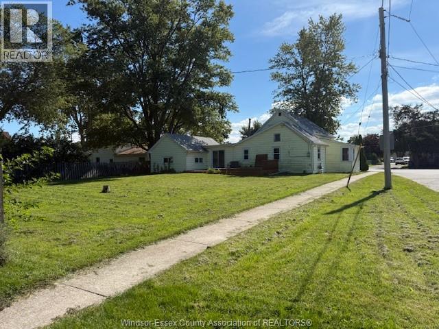 2-bedroom Single Family at 537 Broadway, Belle River — photograph 3
