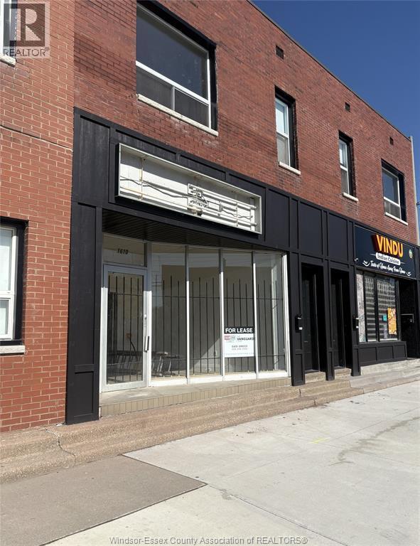 Industrial at 1610 University Avenue, Windsor — photograph 2