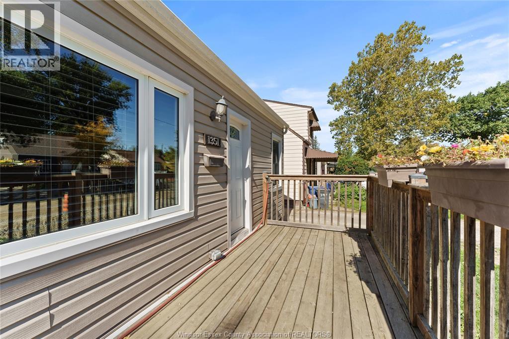 3-bedroom Single Family at 1351 Central, Windsor — photograph 3