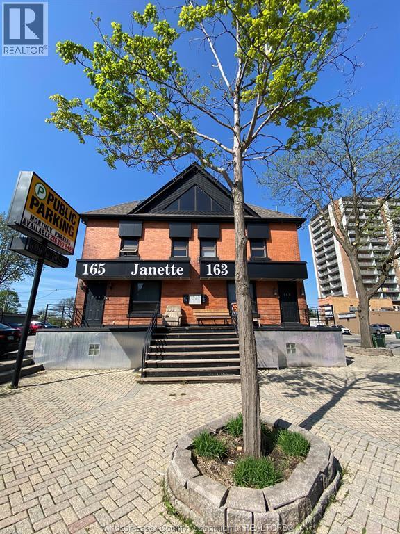 2-bedroom Single Family at 165 Janette #PENTHOUSE, Windsor — photograph 2