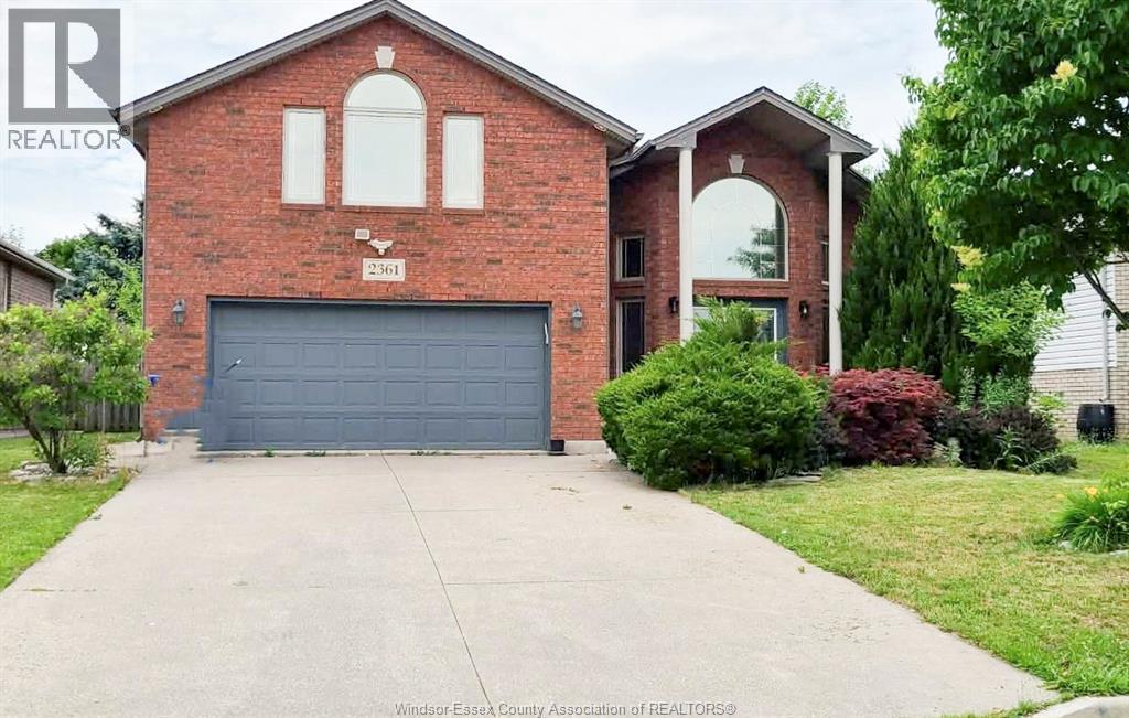 5-bedroom Single Family at 2361 Askin Avenue, Windsor — primary photograph