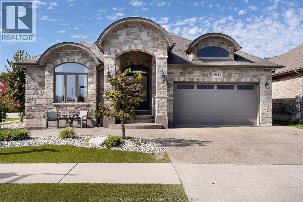 Single Family — 3953 Zanzibar Crescent, Windsor, Ontario