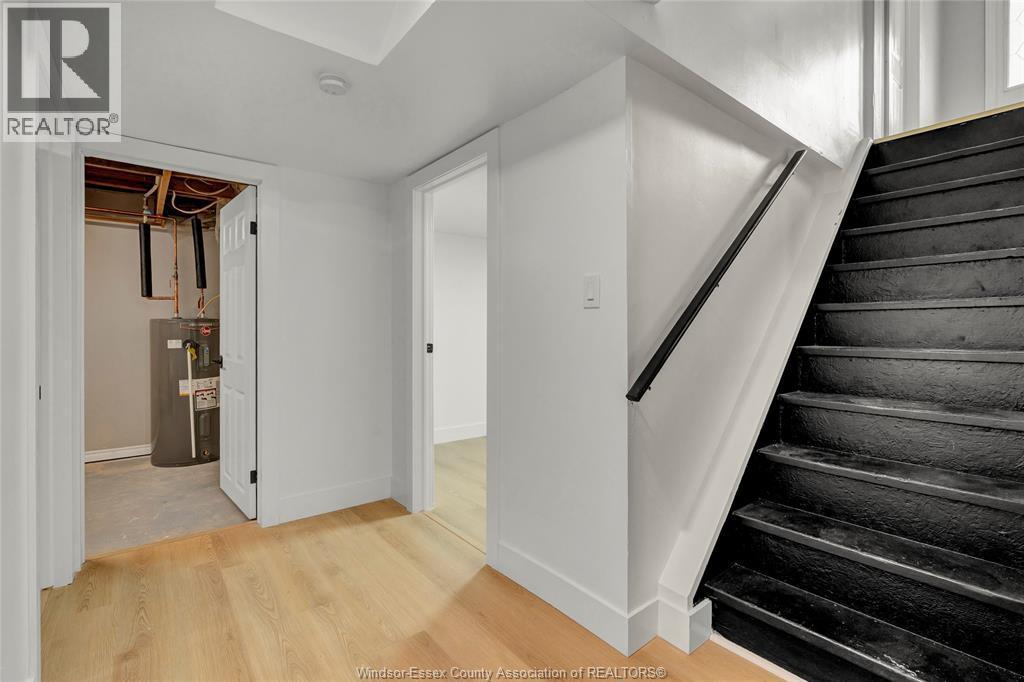 2-bedroom Single Family at 1273 Aire Place, Windsor — photograph 3