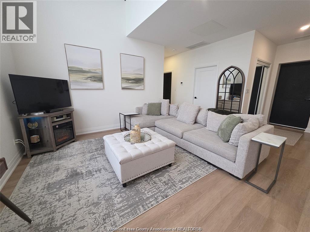 3-bedroom Single Family at 4300 Laurier Parkway #219, LaSalle — photograph 3