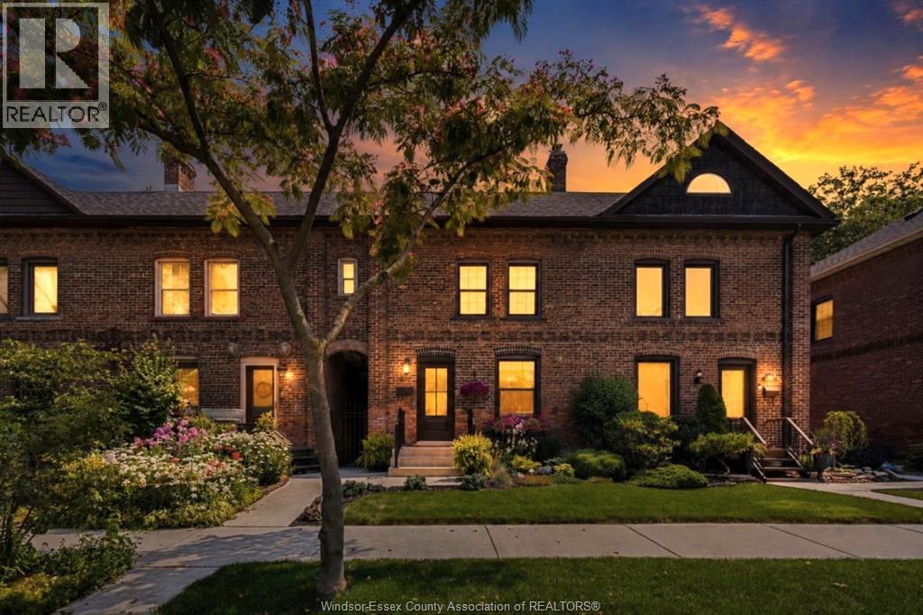 Single Family — 864 Monmouth Road, Windsor, Ontario