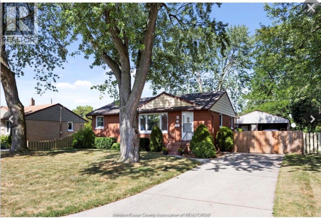 Single Family — 2678 Askin Avenue, Windsor, Ontario