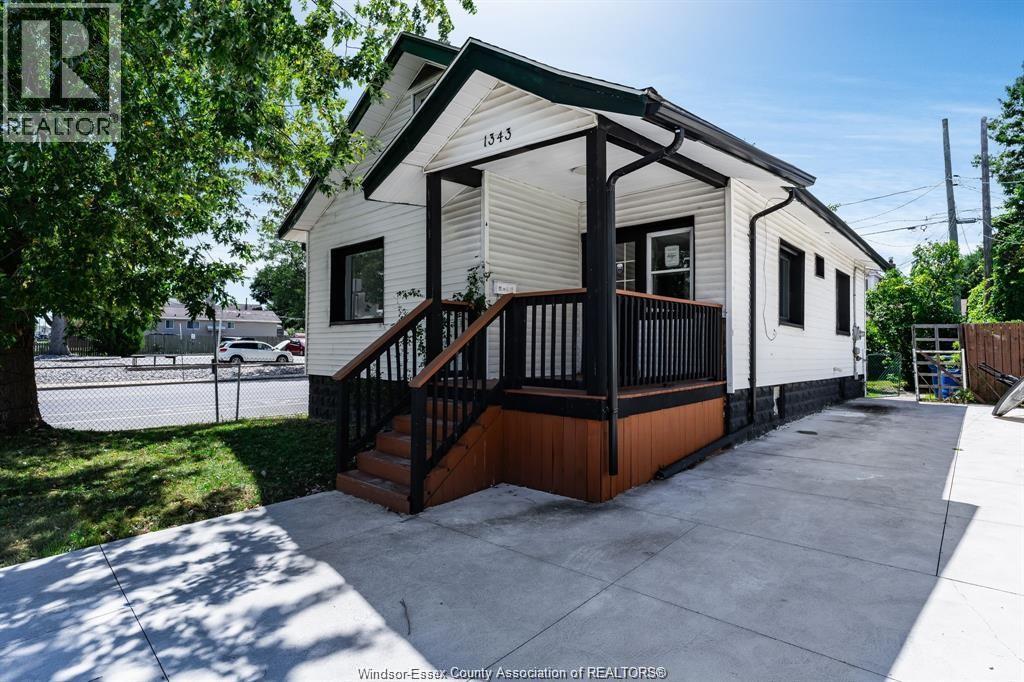 Single Family — 1343 Lillian, Windsor, Ontario