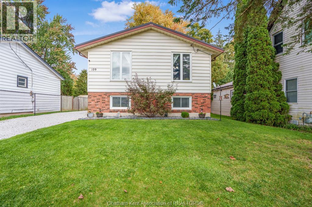 5-bedroom Single Family at 109 McGeorge Street, Blenheim — photograph 2