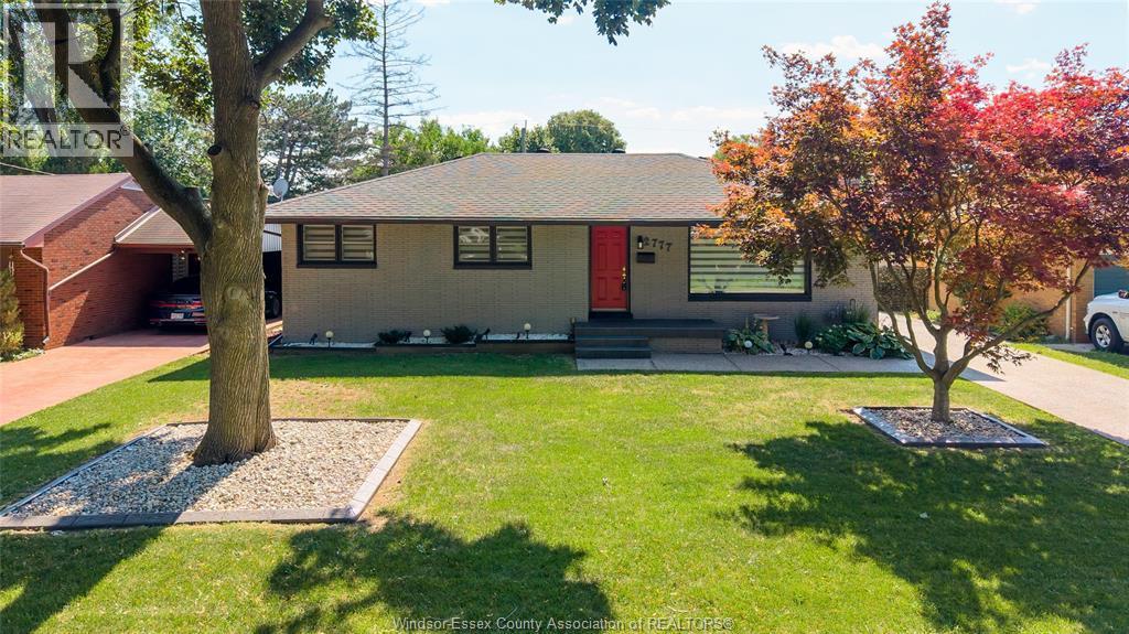 Single Family — 2777 Rockwell Boulevard, Windsor, Ontario