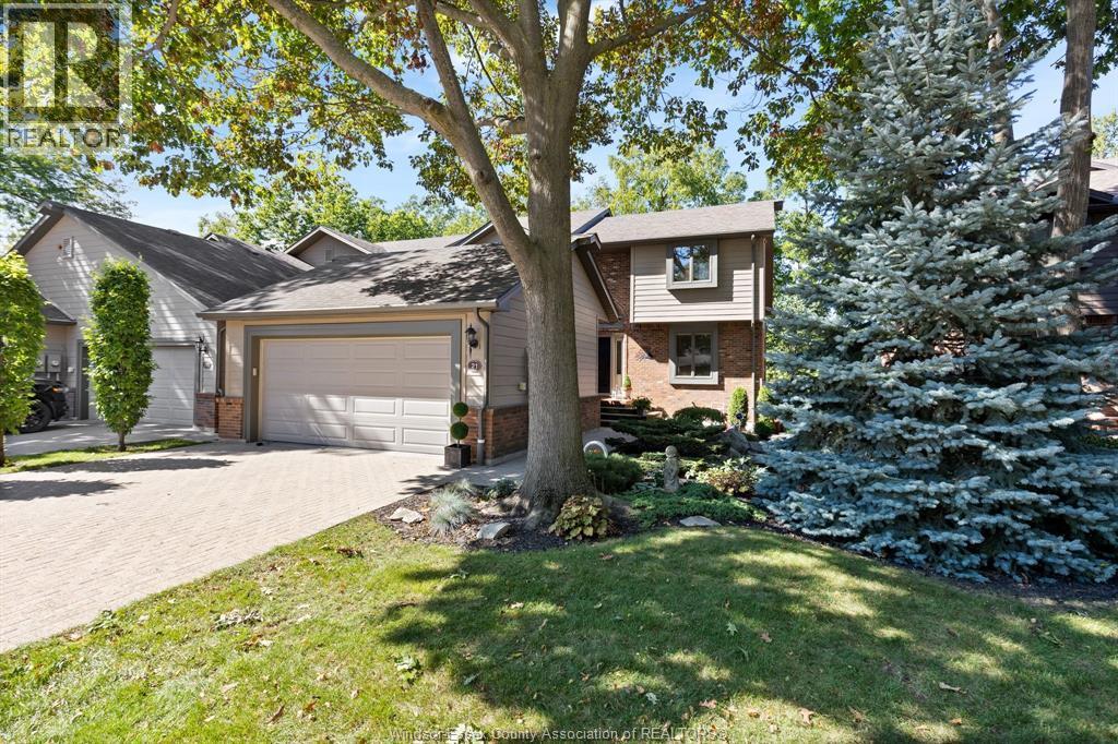 3-bedroom Single Family at 21 Fairway Crescent, Amherstburg — primary photograph