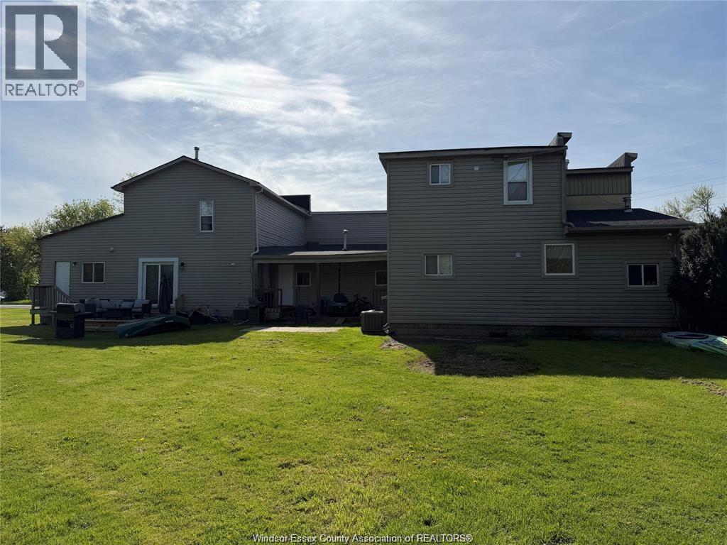 1-bedroom Single Family at 433 Elmstead Road, Lakeshore — primary photograph