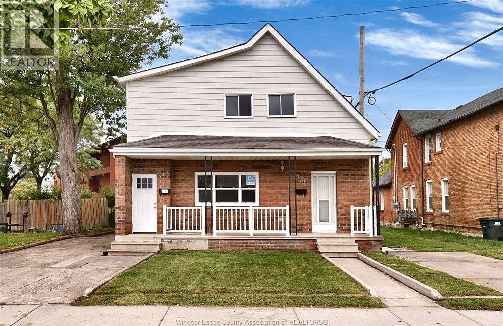 2-bedroom Single Family at 736 University #1, Windsor — primary photograph