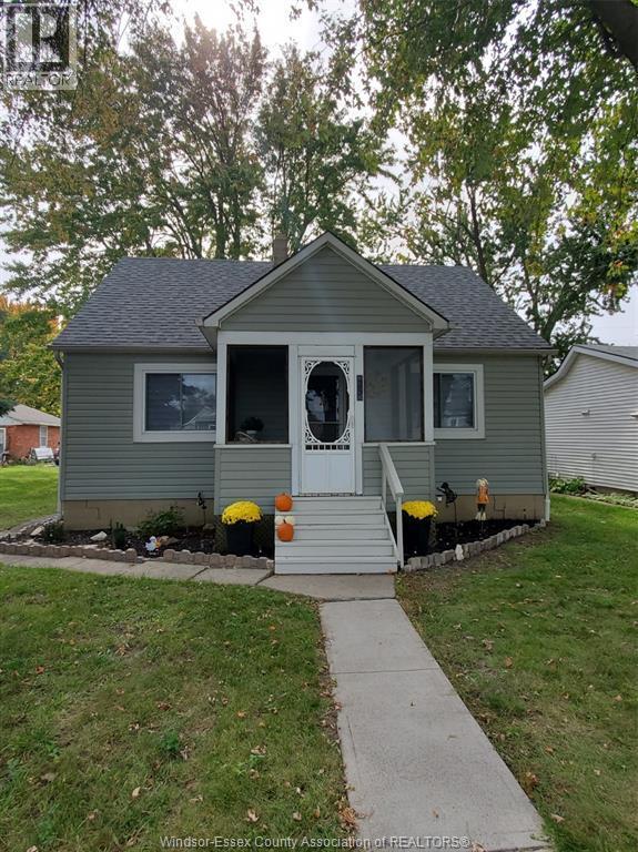 3-bedroom Single Family at 25 St Clair Street, Tilbury — primary photograph