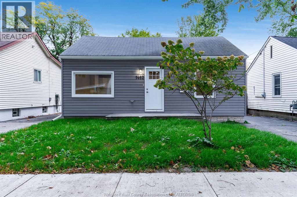 3-bedroom Single Family at 1462 Labadie, Windsor — primary photograph