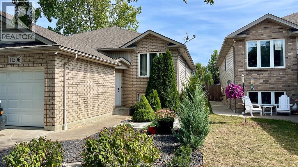 1-bedroom Single Family at 11396 Timber Bay Crescent #LOWER, Windsor — primary photograph