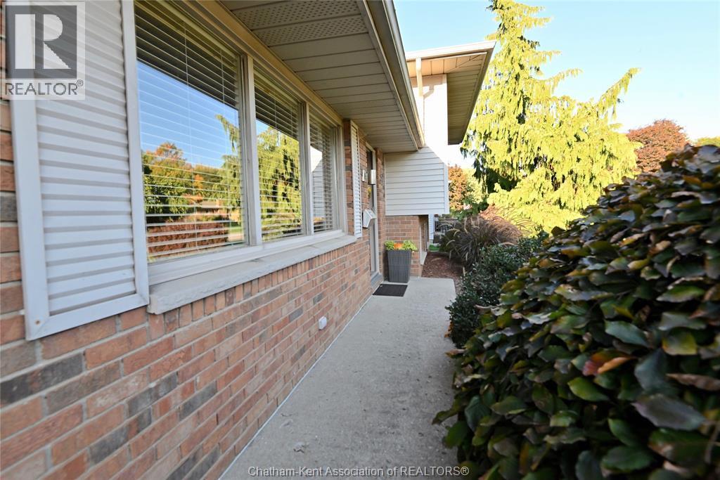 3-bedroom Single Family at 59 Oak Street, Ridgetown — photograph 3