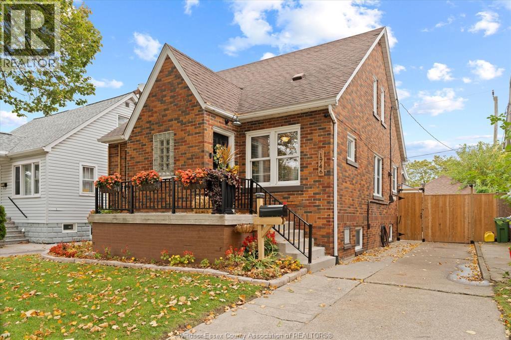 3-bedroom Single Family at 1746 Alexis Road, Windsor — primary photograph