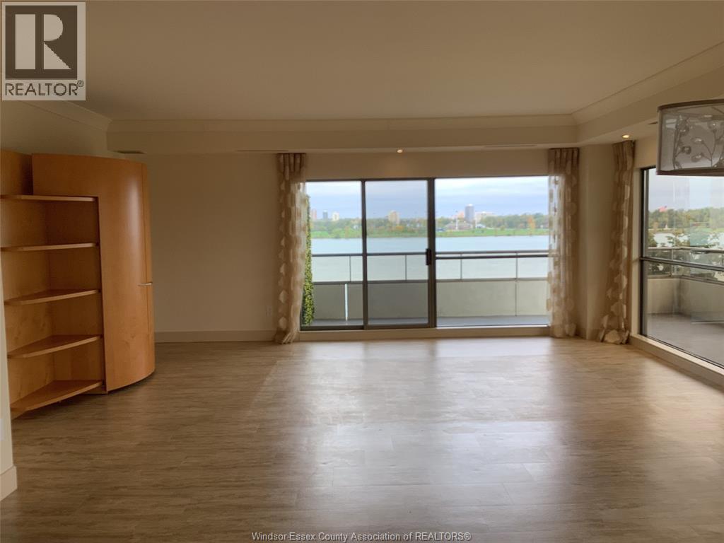 2-bedroom Single Family at 5151 Riverside Drive #503, Windsor — primary photograph