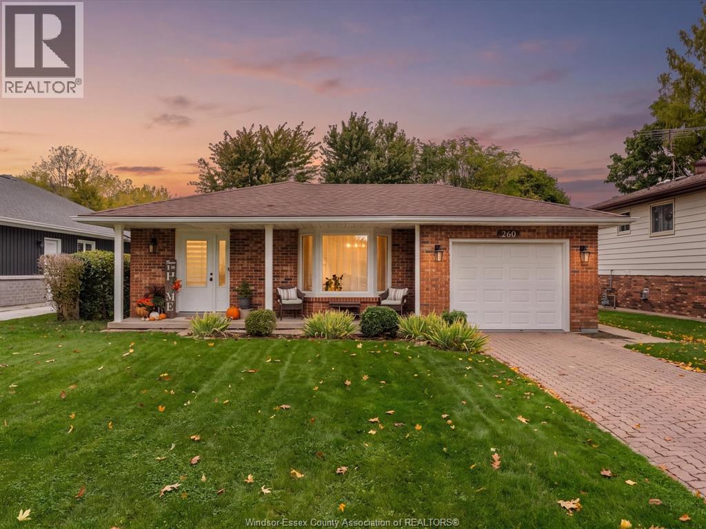 3-bedroom Single Family at 260 Taylor Road, Harrow — primary photograph