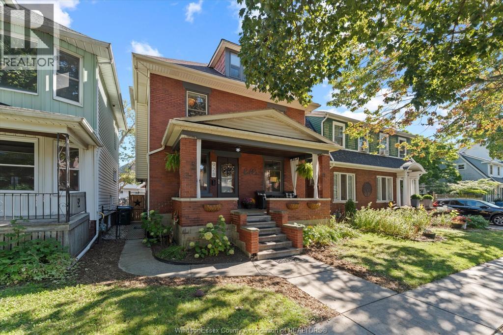 3-bedroom Single Family at 928 Windermere Road, Windsor — primary photograph