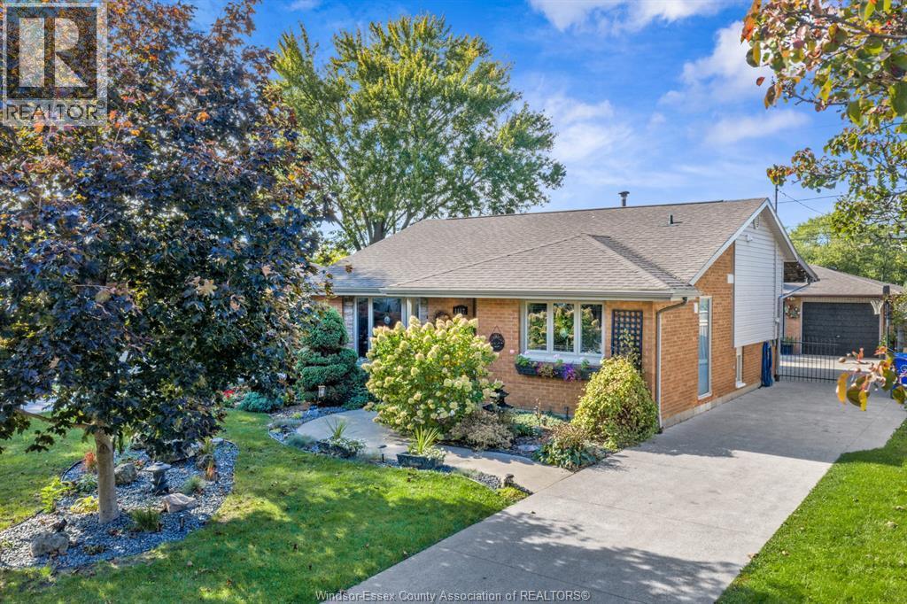 Single Family — 1117 Coventry, Windsor, Ontario