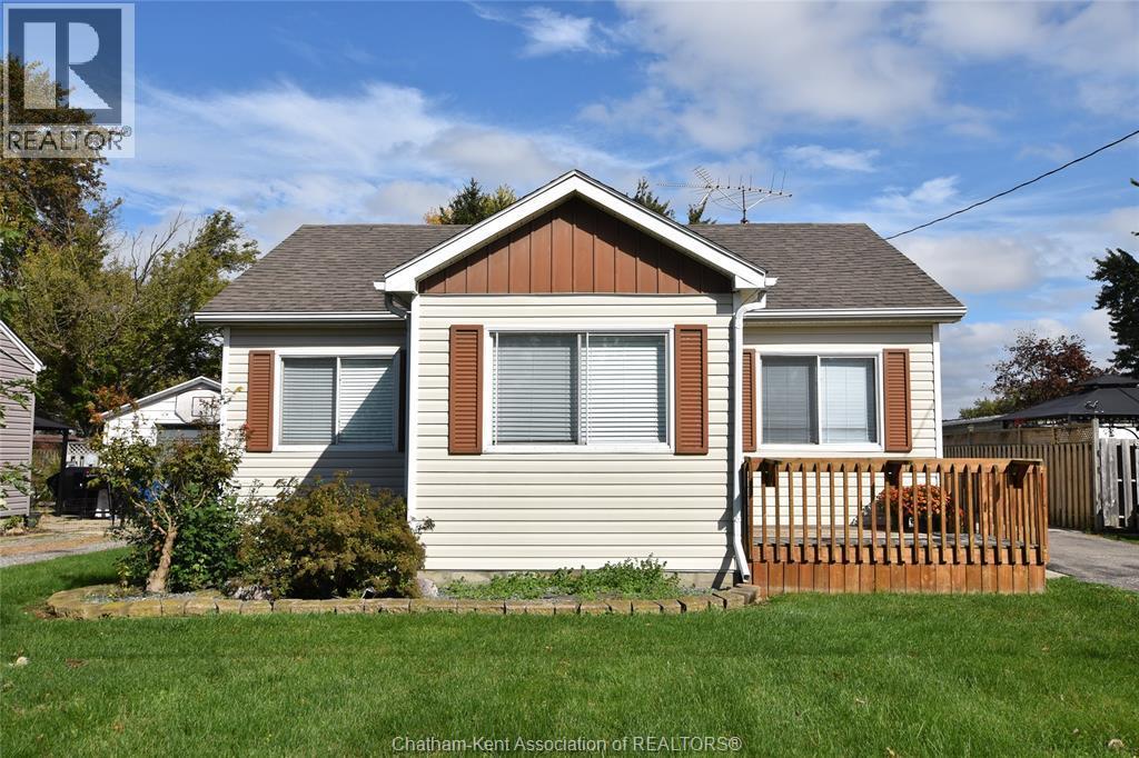 3-bedroom Single Family at 20977 Mahler Street, Charing Cross — primary photograph