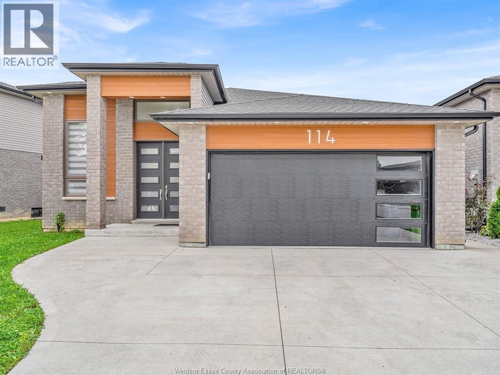 3-bedroom Single Family at 114 Bear Street #MAIN, Essex — primary photograph