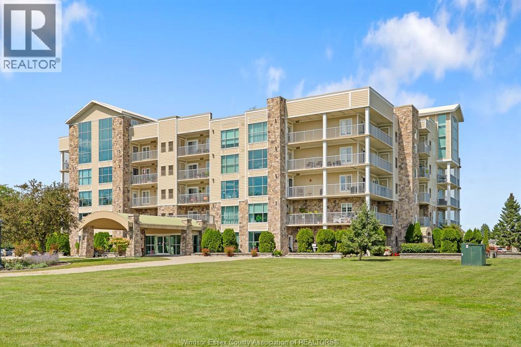 2-bedroom Single Family at 34 Boblo Island Boulevard #407, Amherstburg — primary photograph