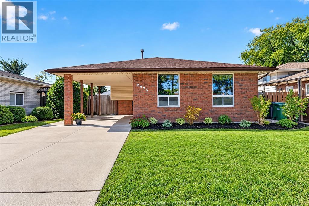 3-bedroom Single Family at 2675 Jefferson Boulevard, Windsor — primary photograph