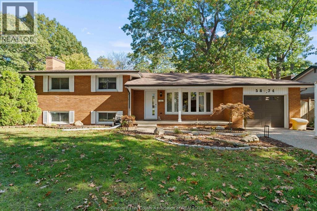 4-bedroom Single Family at 5874 Dalton Avenue, LaSalle — photograph 3