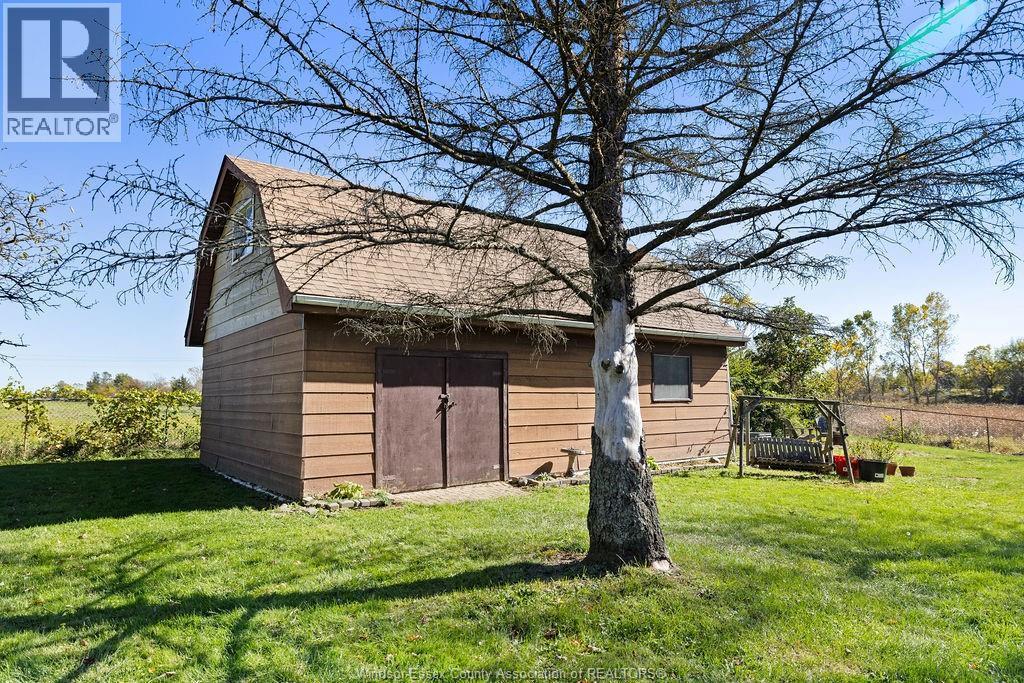 3-bedroom Single Family at 2434 County Rd 27, Lakeshore — photograph 3