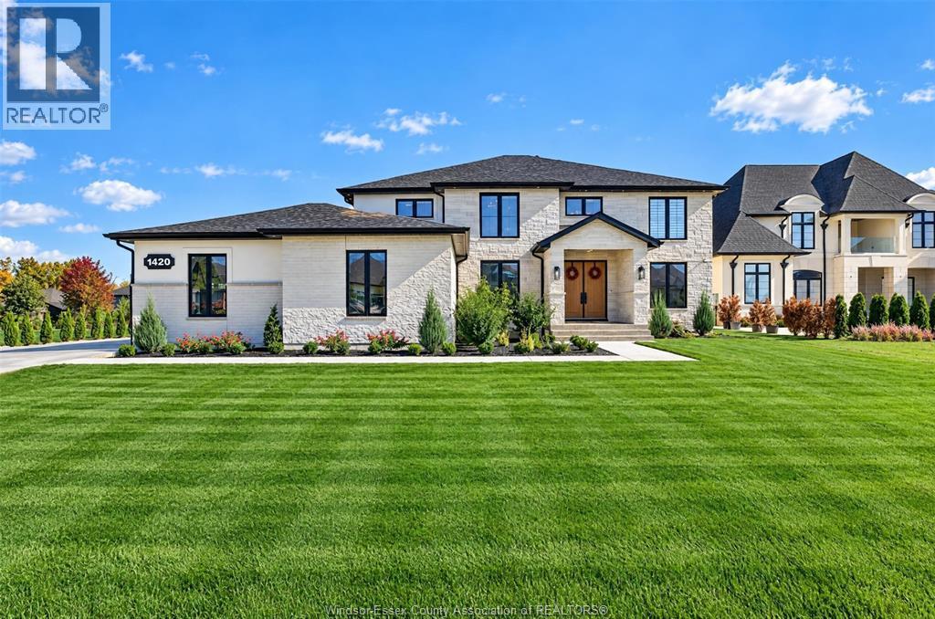 7-bedroom Single Family at 1420 Mullins Drive, Lakeshore — primary photograph