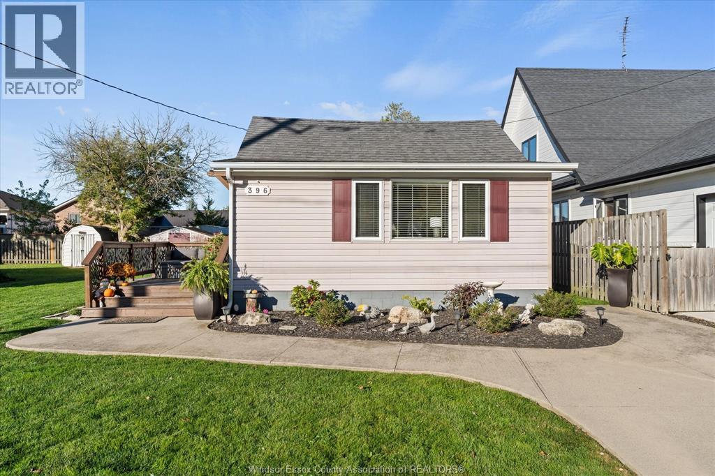 2-bedroom Single Family at 396 West Belle River Road, Lakeshore — primary photograph