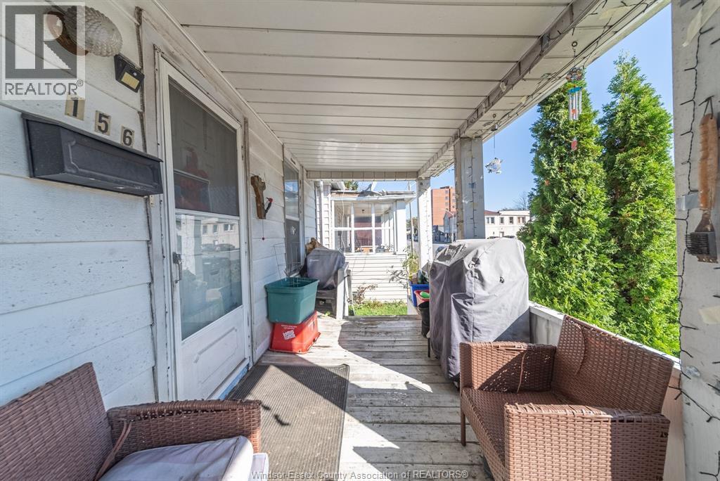 3-bedroom Single Family at 156 Erie Street, Windsor — photograph 3
