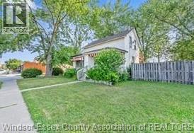 2-bedroom Single Family at 1108 Felix, Windsor — primary photograph