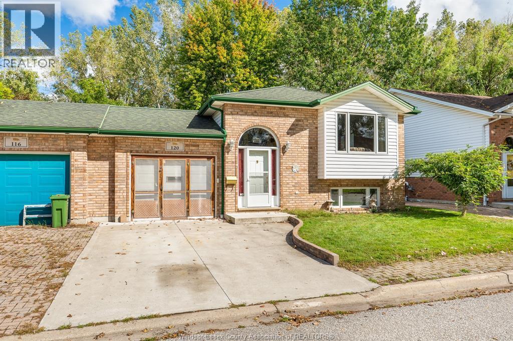 3-bedroom Single Family at 120 Rivervilla Court, LaSalle — photograph 2
